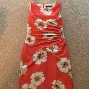 Dress orange and white floral. Great Derby dress.
